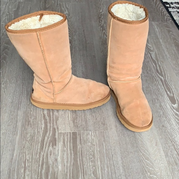 Women’s Uggs Chestnut Classic Tall Boots Size 8 - Picture 1 of 9